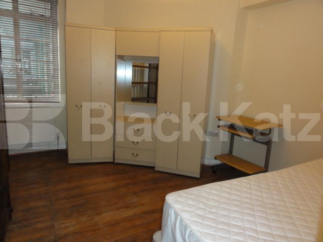 			NEW INSTRUCTION!, 2 Bedroom, 1 bath, 1 reception Flat			 Gloucester Place, MARYLEBONE